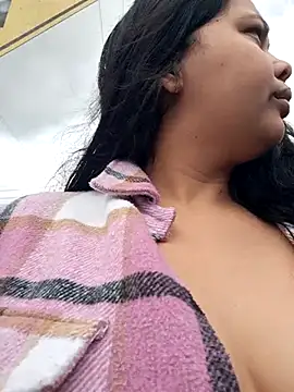 Snapshot of Alessandraa- chatting on July 24, 2026, 4:38 pm Alessandraa- online show from July 24, 2026, 4:38 pm