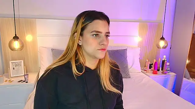 Dakota Megan 69 online show from September 9, 2025, 2:05 pm