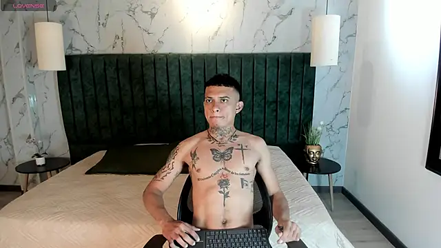 MrJustin  online show from September 12, 2025, 8:53 pm