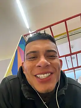 MrJustin  online show from November 26, 2025, 1:17 am