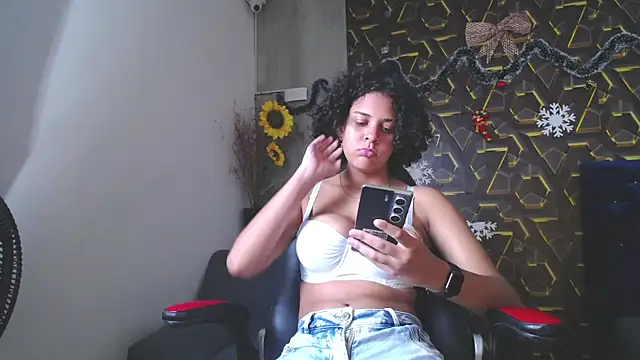 miss leidy  online show from January 13, 2026, 5:57 am