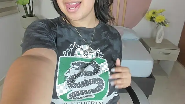 Snapshot of alice_coopperx chatting on September 24, 2025, 7:28 pm alice coopperx online show from September 24, 2025, 7:28 pm