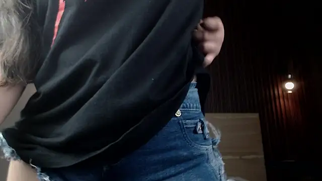 Snapshot of alice_coopperx chatting on October 15, 2025, 12:49 pm alice coopperx online show from October 15, 2025, 12:49 pm