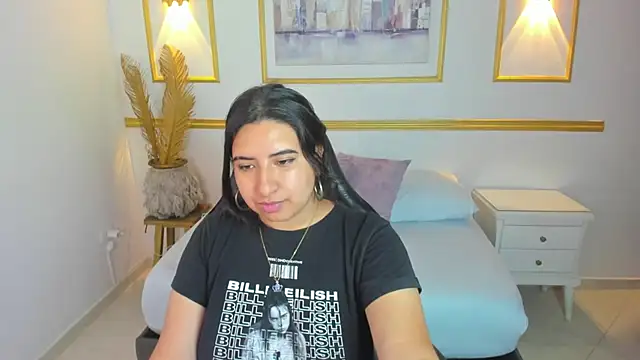 Snapshot of alice_coopperx chatting on November 10, 2025, 12:37 pm alice coopperx online show from November 10, 2025, 12:37 pm