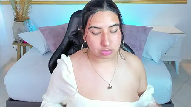 Snapshot of alice_coopperx chatting on November 12, 2025, 12:27 pm alice coopperx online show from November 12, 2025, 12:27 pm