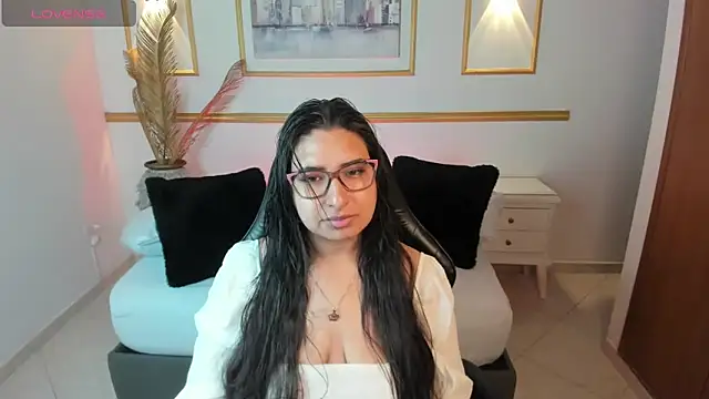 Snapshot of alice_coopperx chatting on December 17, 2025, 12:22 pm alice coopperx online show from December 17, 2025, 12:22 pm