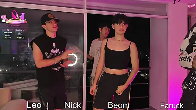 Handsomeboyss19 online show from September 11, 2025, 11:27 pm