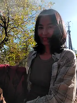 Luu-Lii777 online show from September 19, 2025, 7:10 am