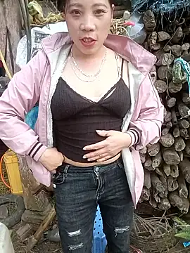 Phuong xxx online show from January 19, 2026, 7:34 am