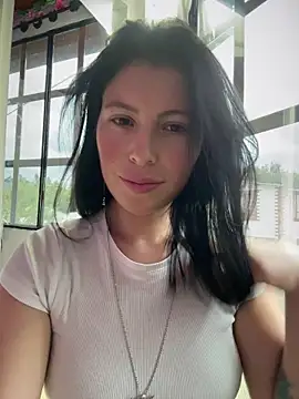 Mia salinass online show from April 23, 2026, 7:38 pm