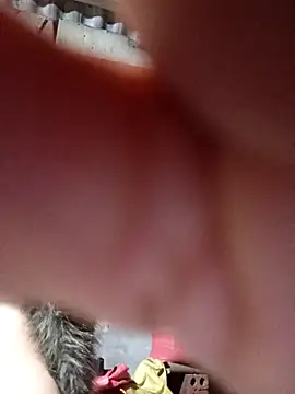 me-cute online show from September 18, 2025, 1:24 pm