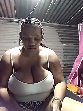 HappygalTheQueen online show from October 27, 2025, 6:01 pm