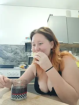 MiaKissy online show from September 16, 2025, 5:19 am