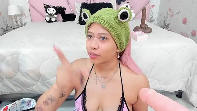 SafiroAgataaa online show from March 1, 2026, 4:03 am