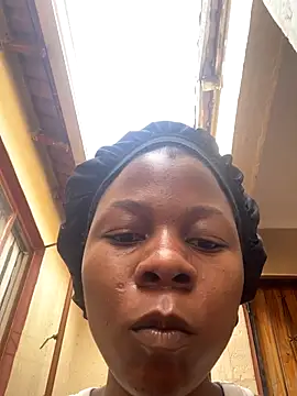 Snapshot of Crazyqueenxxx chatting on December 20, 2025, 2:46 pm Crazyqueenxxx online show from December 20, 2025, 2:46 pm