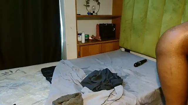 Keishaa-77 online show from October 8, 2025, 12:36 pm