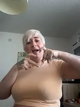 Rozendefotz online show from April 23, 2026, 5:52 am