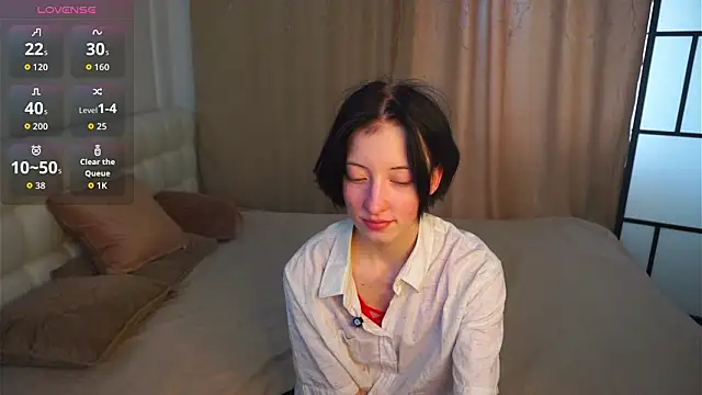 JuanaFriesz online show from February 7, 2026, 9:13 am