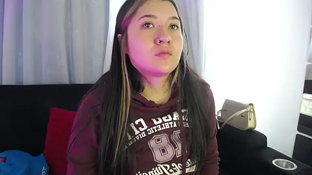 Annie A  online show from September 23, 2025, 8:34 pm