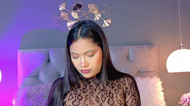 kendalFox  online show from April 22, 2026, 12:57 am