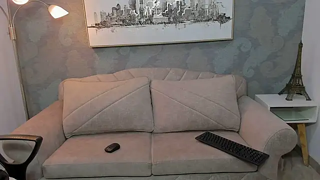 Lucia jane online show from January 6, 2026, 8:01 pm