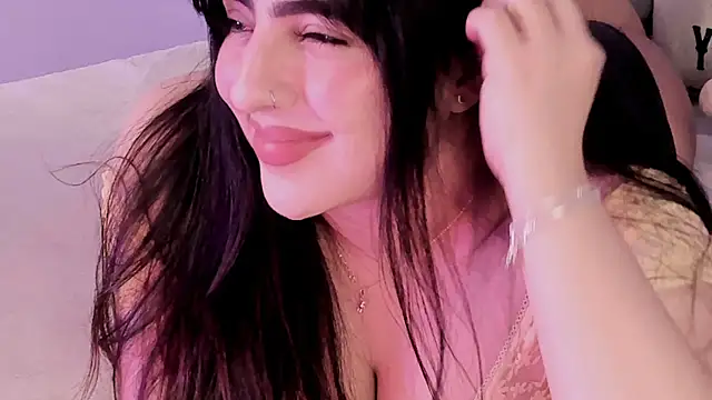 Camila Matinez  online show from January 7, 2026, 1:41 am