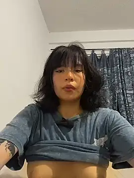 aliciia 23 online show from November 27, 2025, 3:19 am