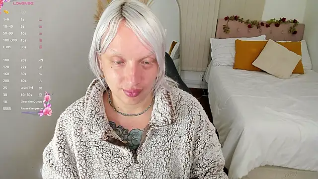 Sun Sooll  online show from March 28, 2026, 2:33 am