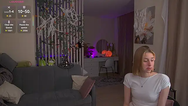 sofiapurex online show from October 26, 2025, 7:53 pm