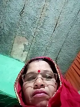 Manavi x online show from January 5, 2026, 10:02 pm