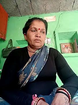 Snapshot of Manavi_x chatting on May 11, 2026, 8:42 am Manavi x online show from May 11, 2026, 8:42 am
