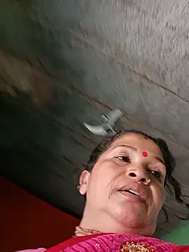 Snapshot of Manavi_x chatting on June 8, 2026, 8:37 am Manavi x online show from June 8, 2026, 8:37 am