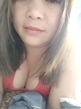 Lyly nuce online show from October 18, 2025, 8:09 pm