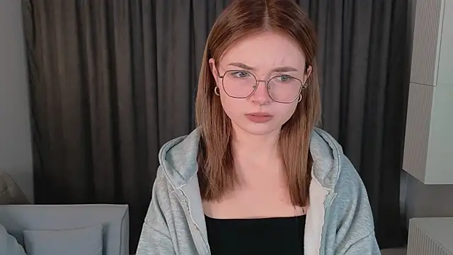 Snapshot of Susan_Gardner chatting on September 29, 2025, 1:38 pm Susan Gardner online show from September 29, 2025, 1:38 pm