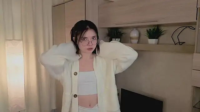 Snapshot of Susan_Gardner chatting on November 19, 2025, 6:13 am Susan Gardner online show from November 19, 2025, 6:13 am