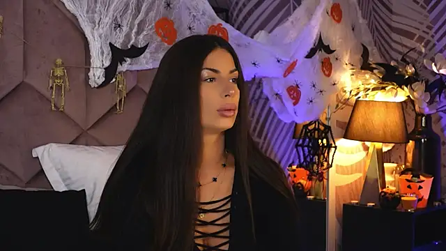 EvaRhea online show from October 31, 2025, 3:51 am