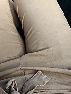 Horny mummy online show from November 4, 2025, 1:21 pm