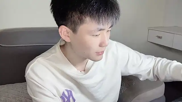 xiaoyang5200 online show from October 21, 2025, 3:46 pm