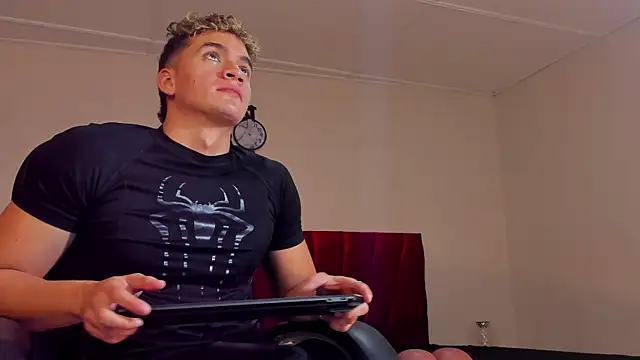 paull george online show from September 26, 2025, 4:05 am