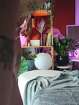 Jess tattoo11 online show from October 13, 2025, 3:34 pm