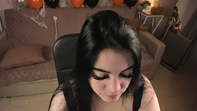 Snapshot of SandraEleson chatting on October 25, 2025, 5:48 am SandraEleson online show from October 25, 2025, 5:48 am