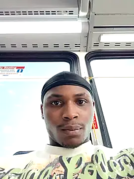 Dropdingo online show from May 4, 2026, 10:06 pm