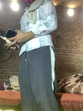 uniquesexyboy5689 online show from February 12, 2026, 6:08 am