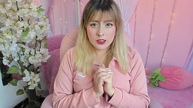 Jenny Wolridge  online show from February 21, 2026, 6:53 pm