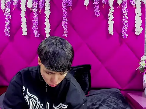 Bruno Cruzz online show from September 26, 2025, 2:26 am