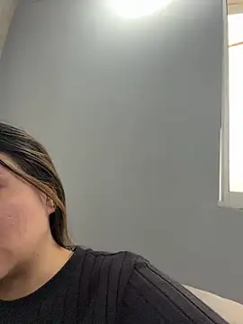 Sky Junne online show from April 21, 2026, 5:28 pm