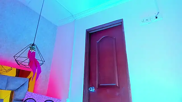 sophiievv online show from February 1, 2026, 8:02 am