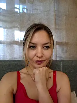 VeroLoverx online show from September 9, 2025, 3:00 pm