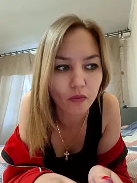 VeroLoverx online show from October 1, 2025, 1:39 pm