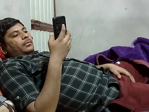 Ajmersingh335512 online show from February 15, 2026, 3:42 pm